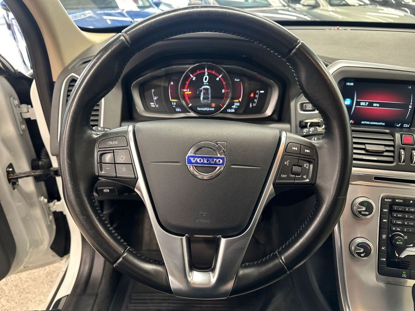 Volvo XC60 vaihtoauto
