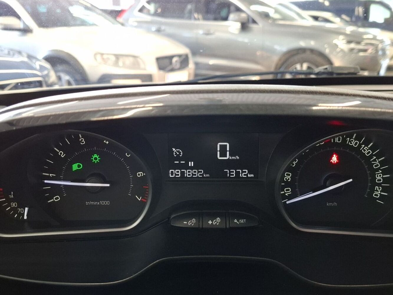 Peugeot 208 vaihtoauto