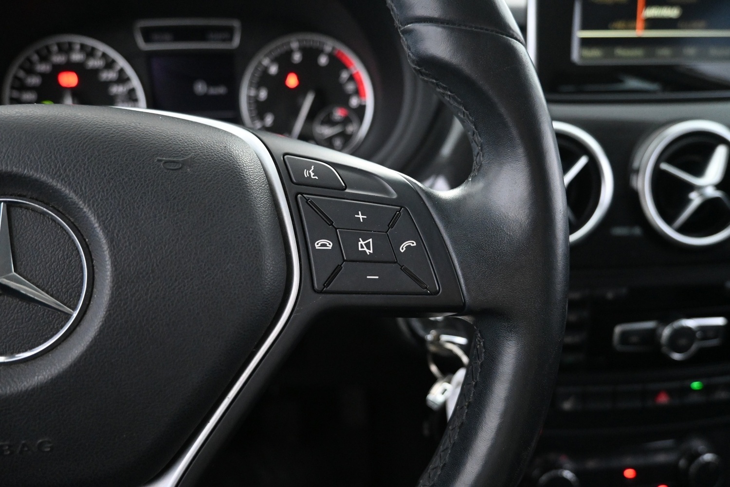 Mercedes-Benz B vaihtoauto