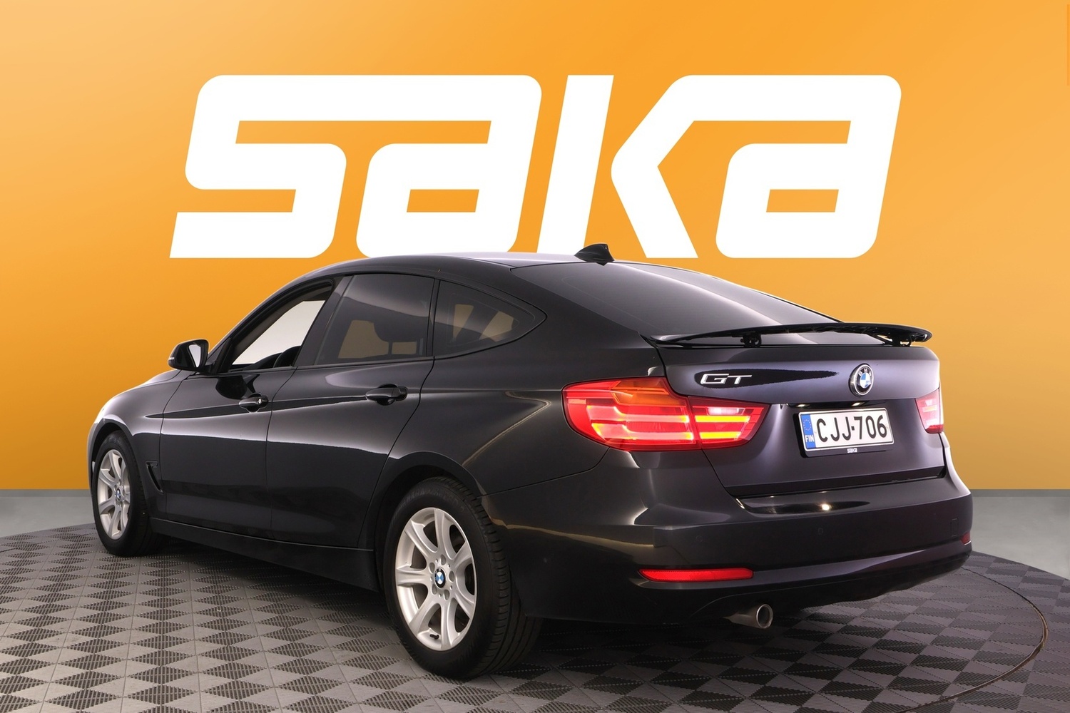 BMW 318 vaihtoauto