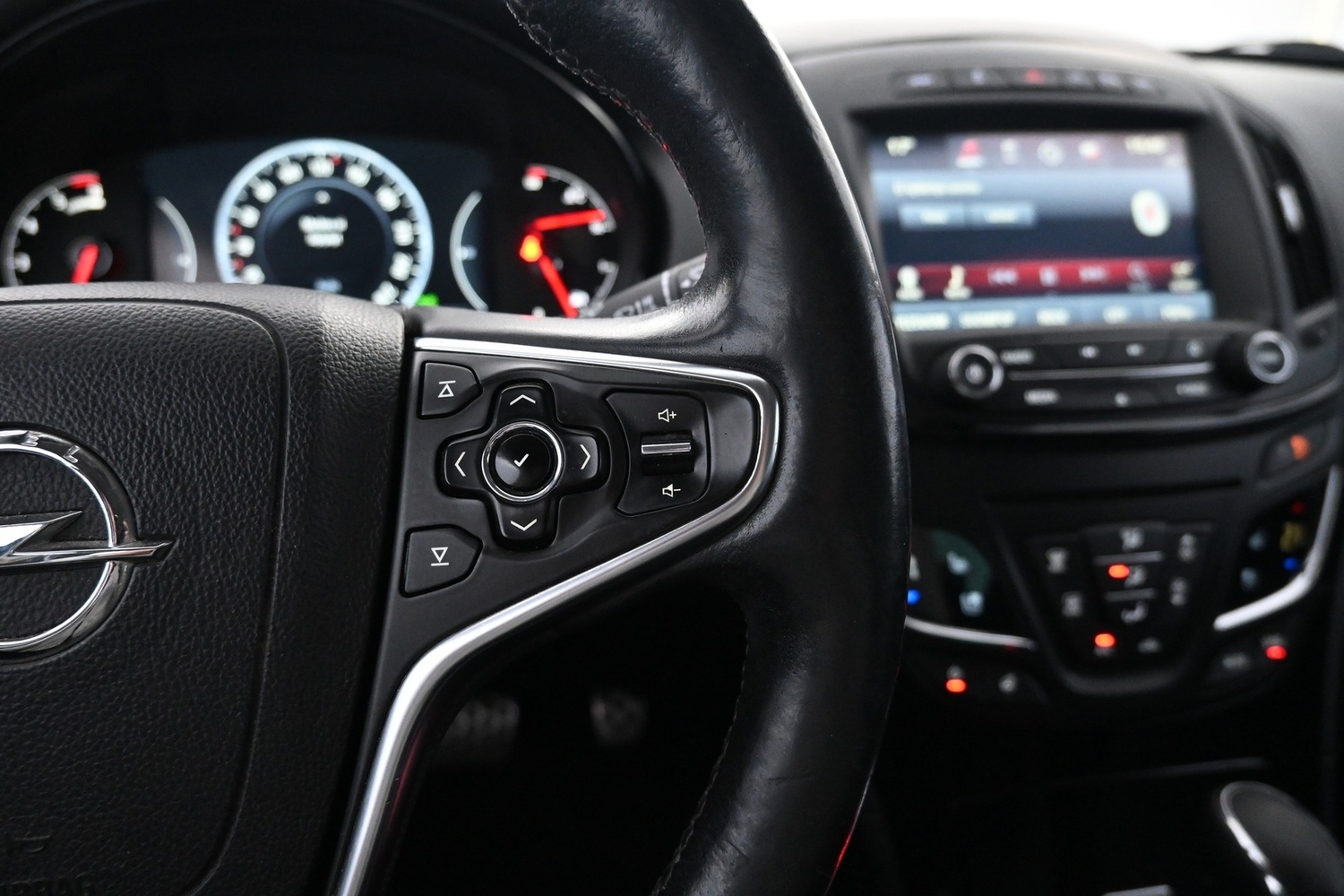 Opel Insignia vaihtoauto