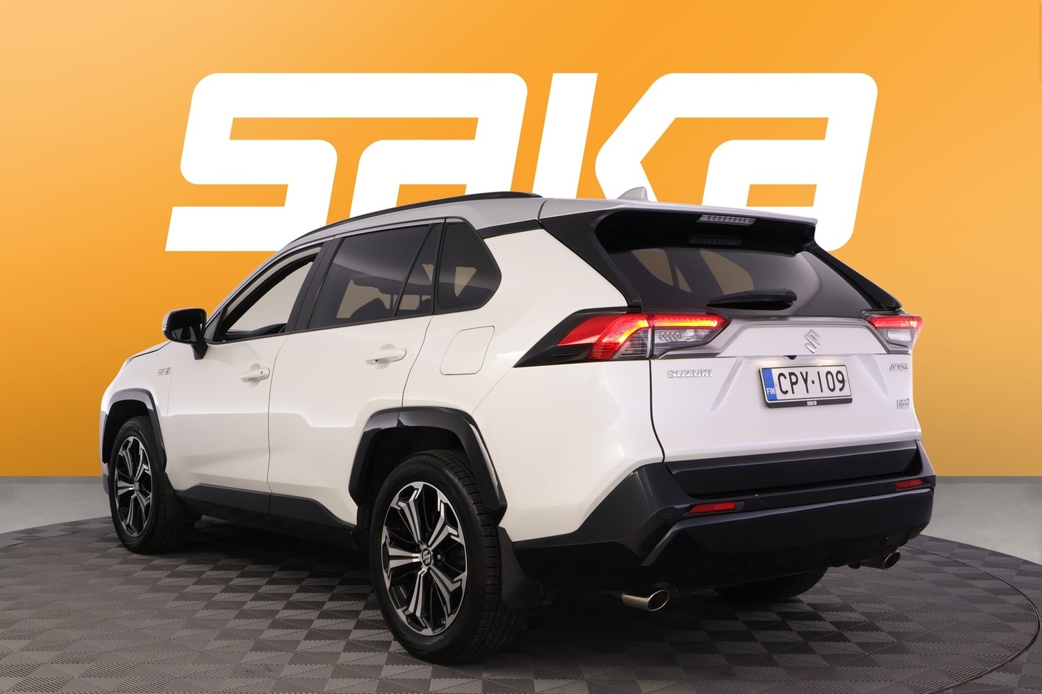 Suzuki Across vaihtoauto