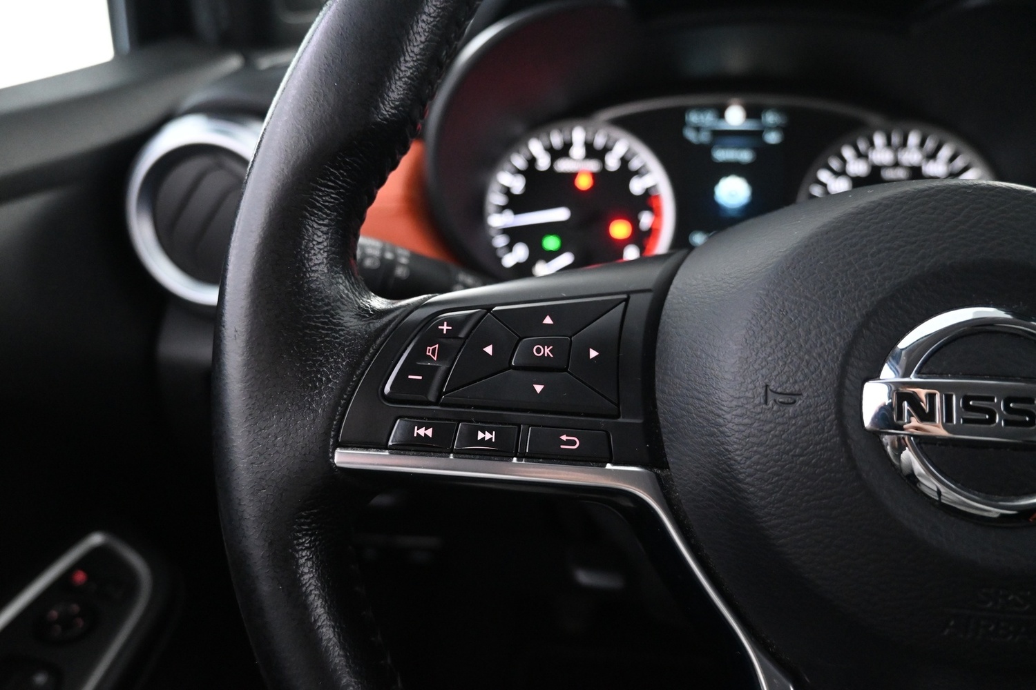 Nissan Micra vaihtoauto