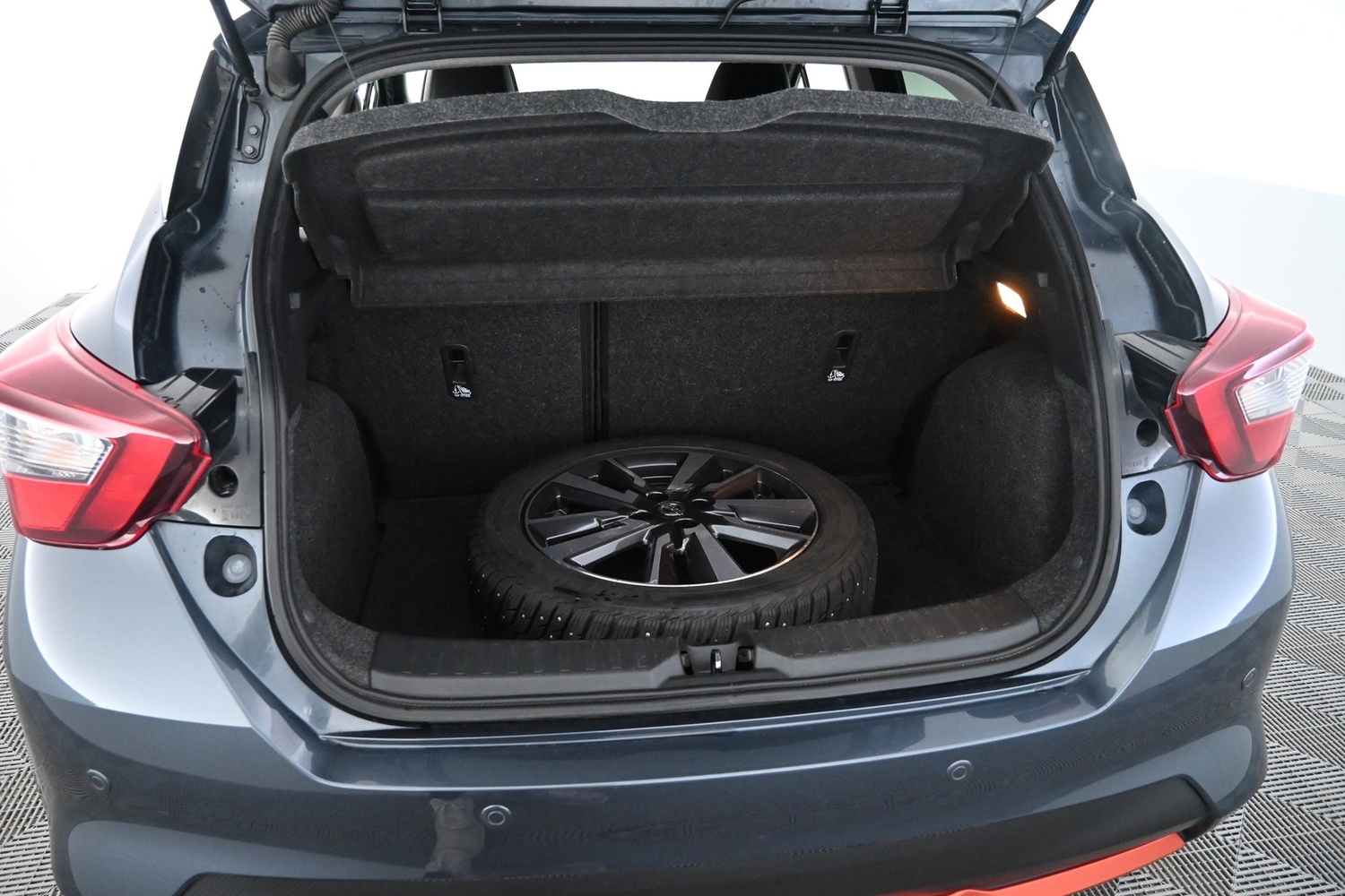 Nissan Micra vaihtoauto