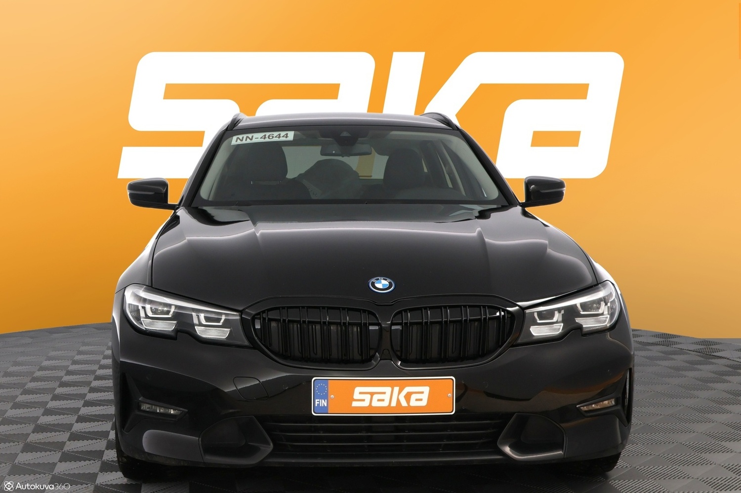 BMW 330 vaihtoauto