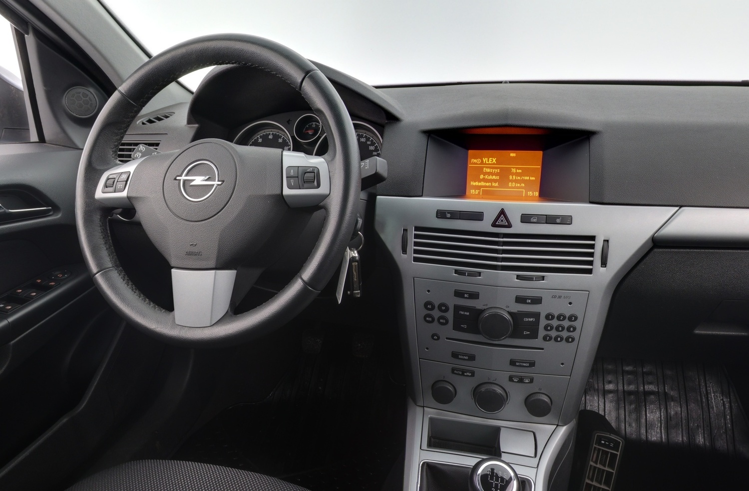 Opel Astra vaihtoauto