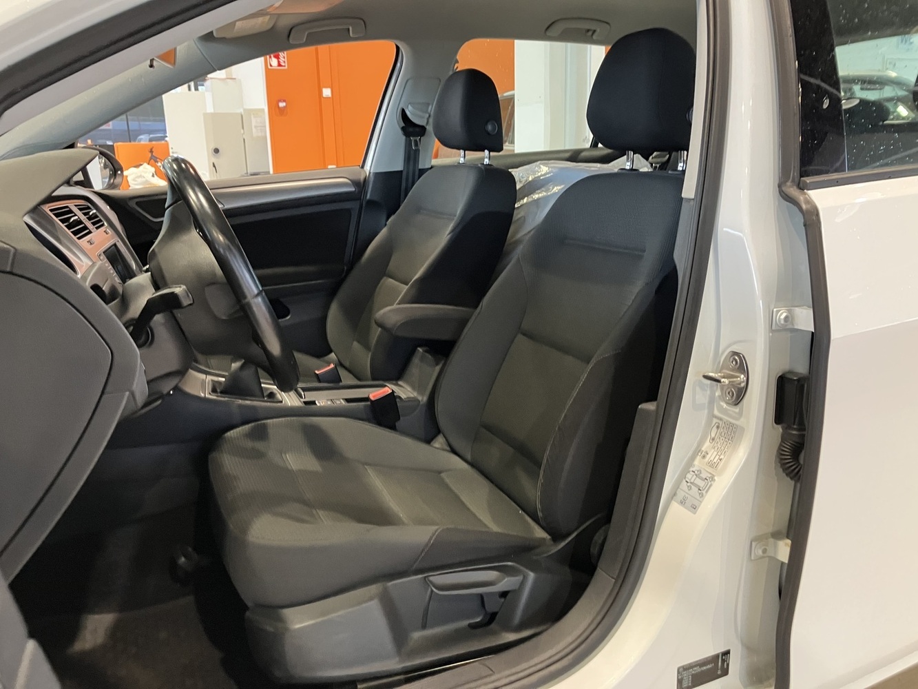 Volkswagen Golf vaihtoauto
