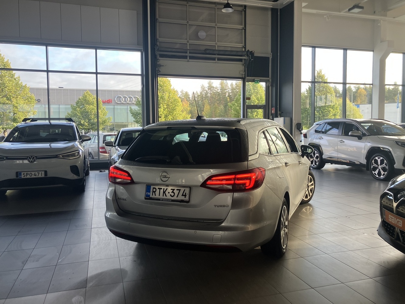 Opel Astra vaihtoauto