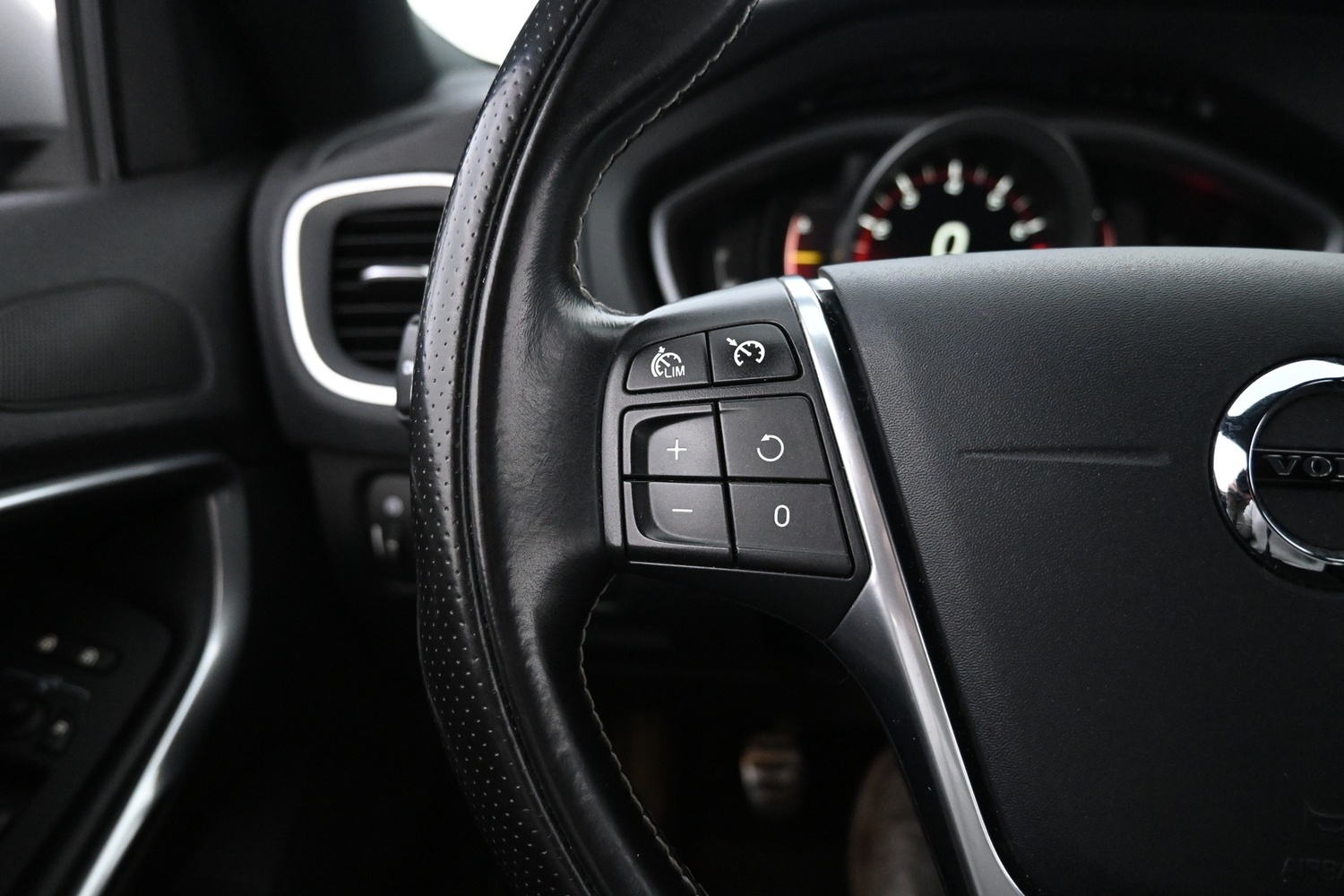 Volvo V40 vaihtoauto