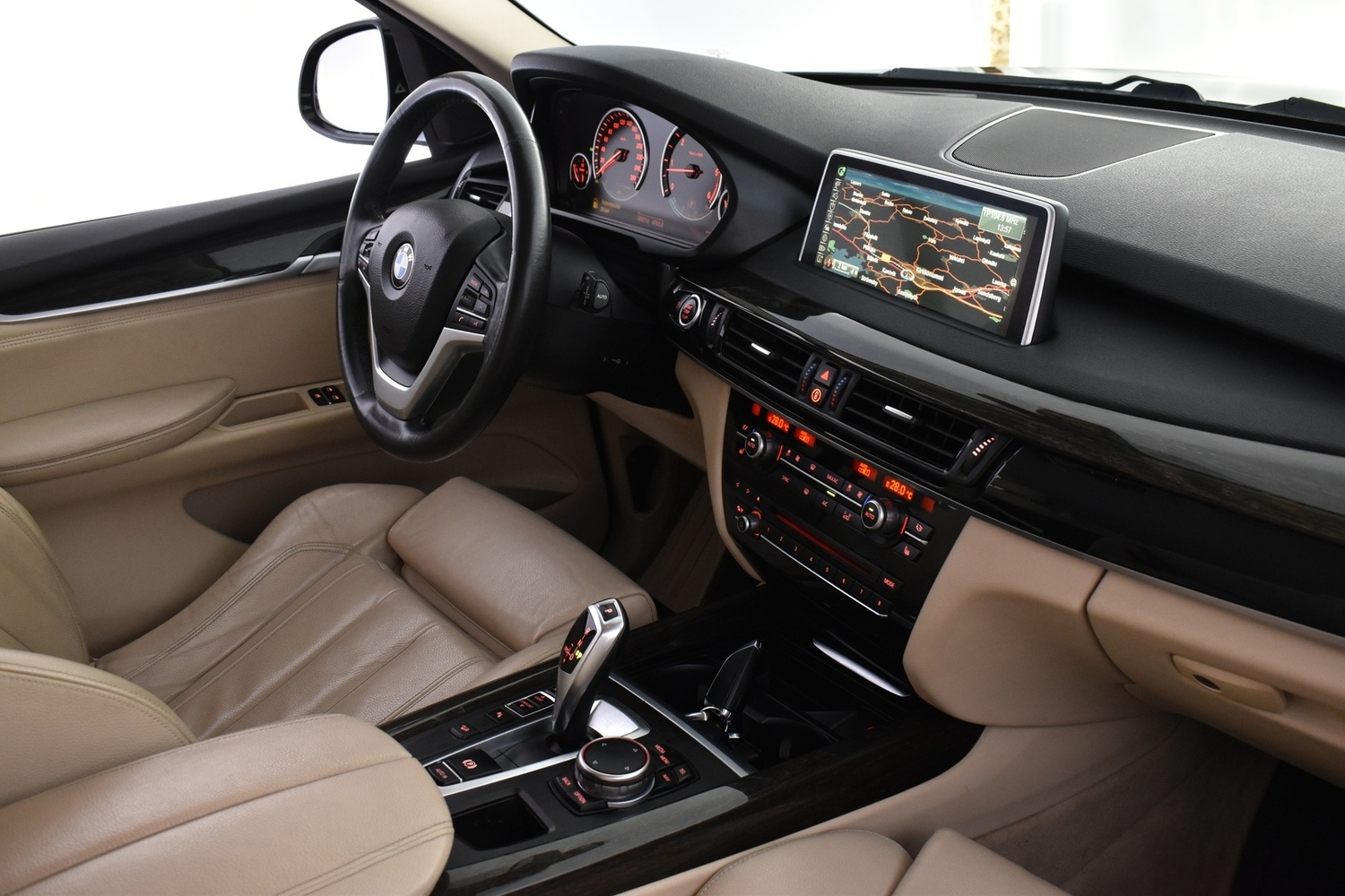 BMW X5 vaihtoauto