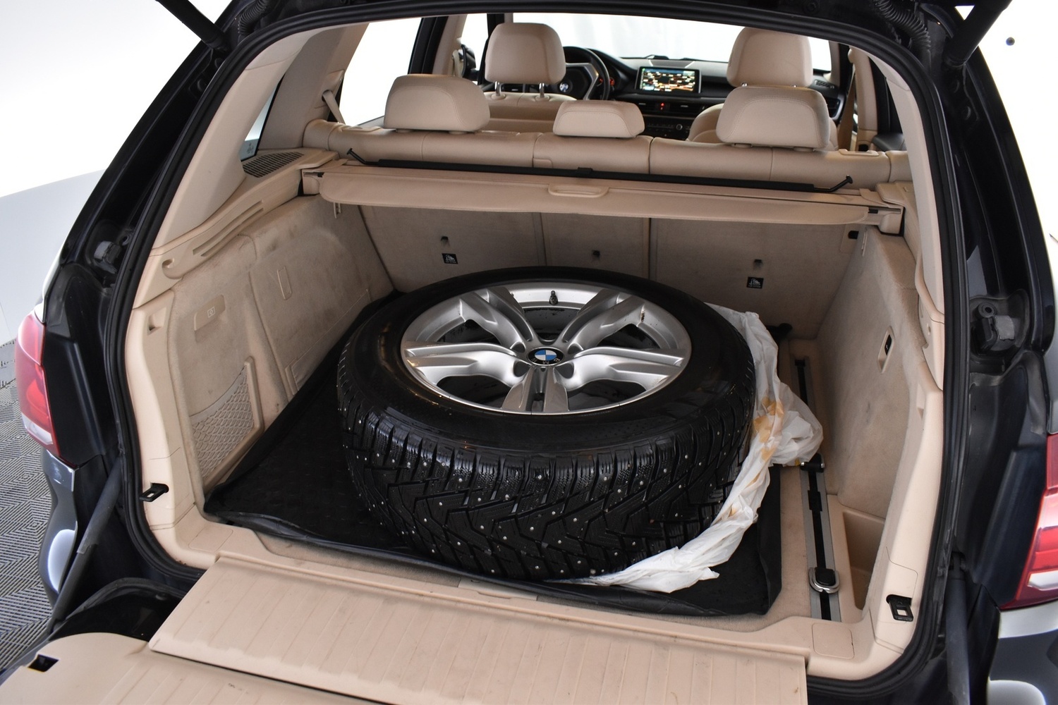 BMW X5 vaihtoauto