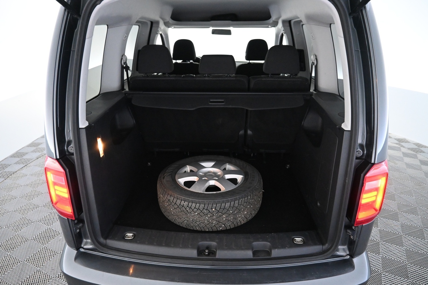 Volkswagen Caddy vaihtoauto