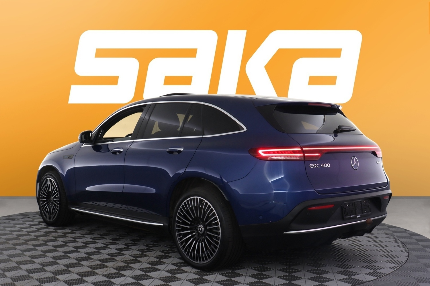 Mercedes-Benz EQC vaihtoauto