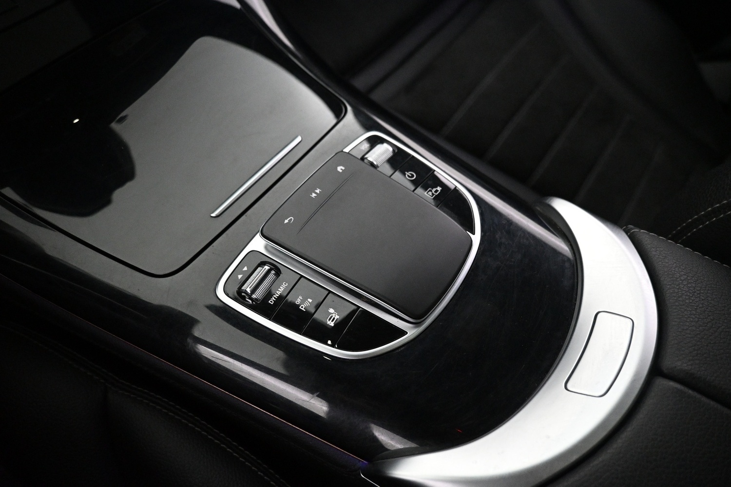 Mercedes-Benz EQC vaihtoauto