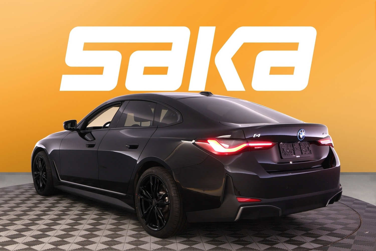 BMW i4 vaihtoauto