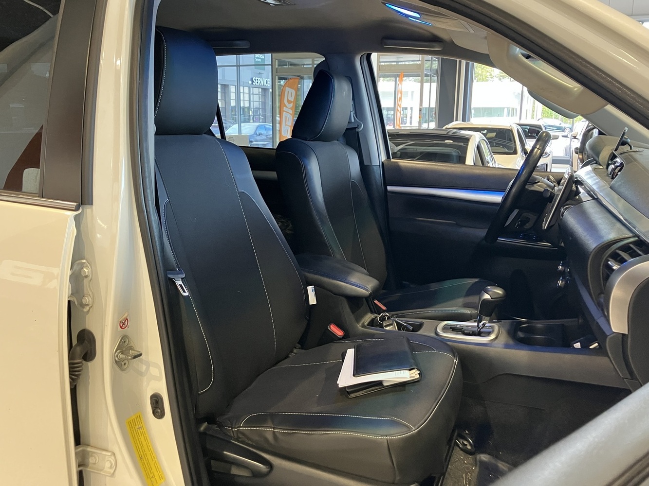 Toyota Hilux vaihtoauto
