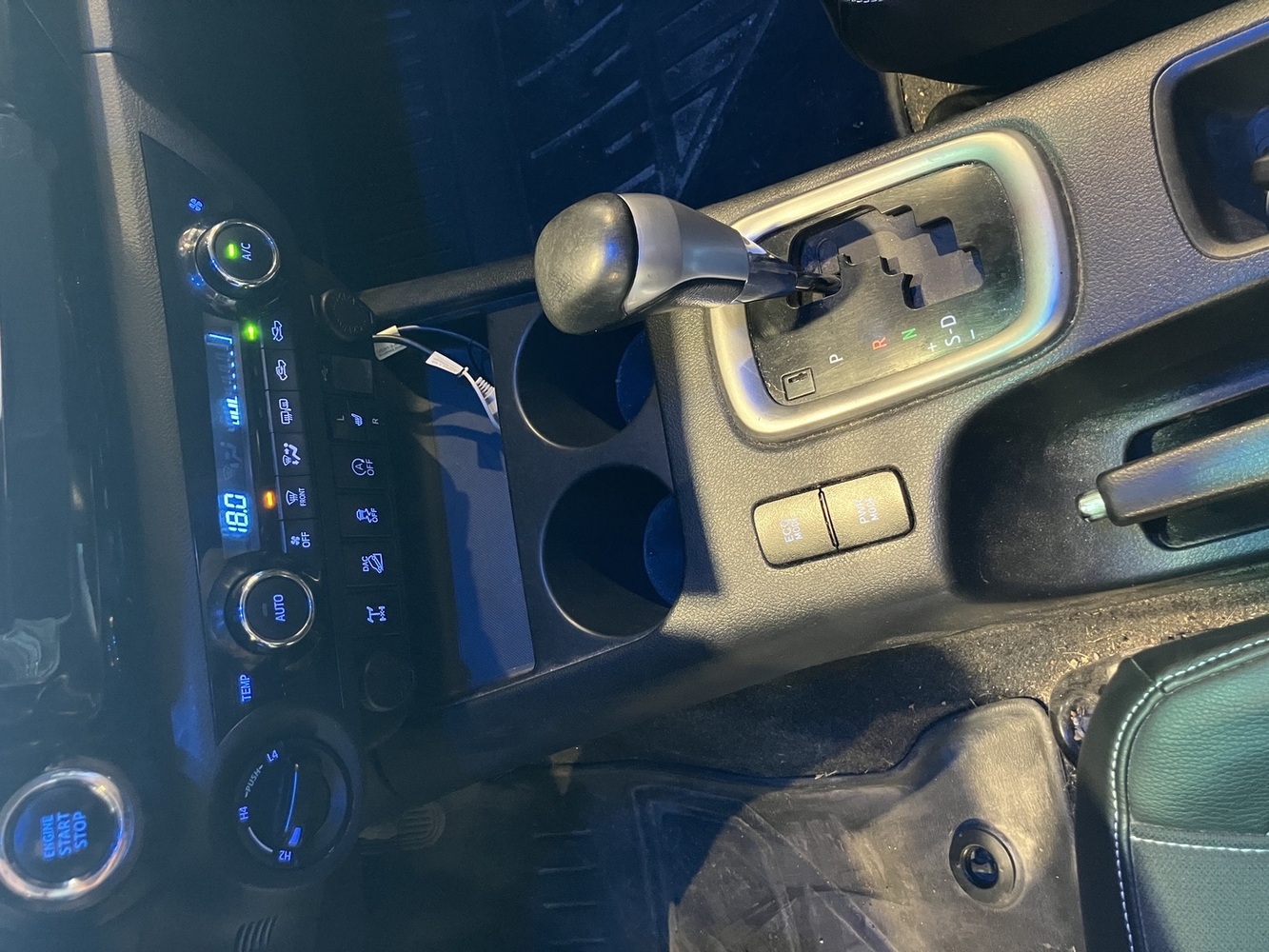 Toyota Hilux vaihtoauto