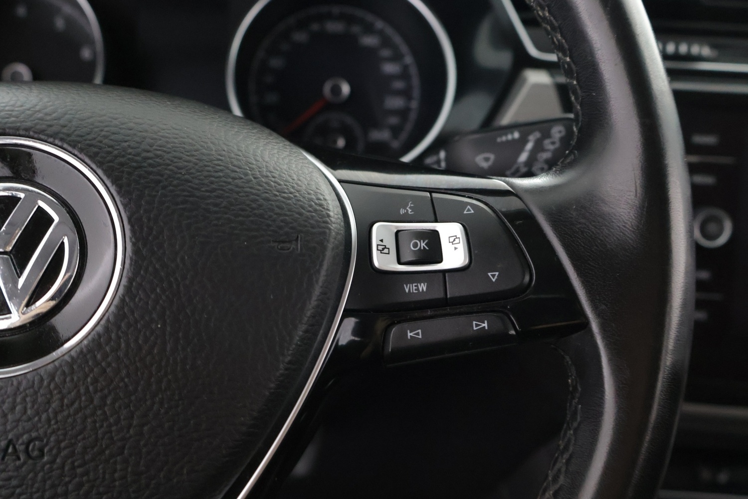 Volkswagen Touran vaihtoauto