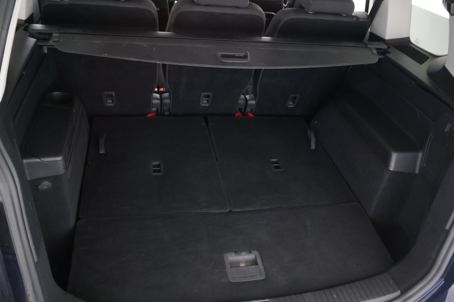 Volkswagen Touran vaihtoauto