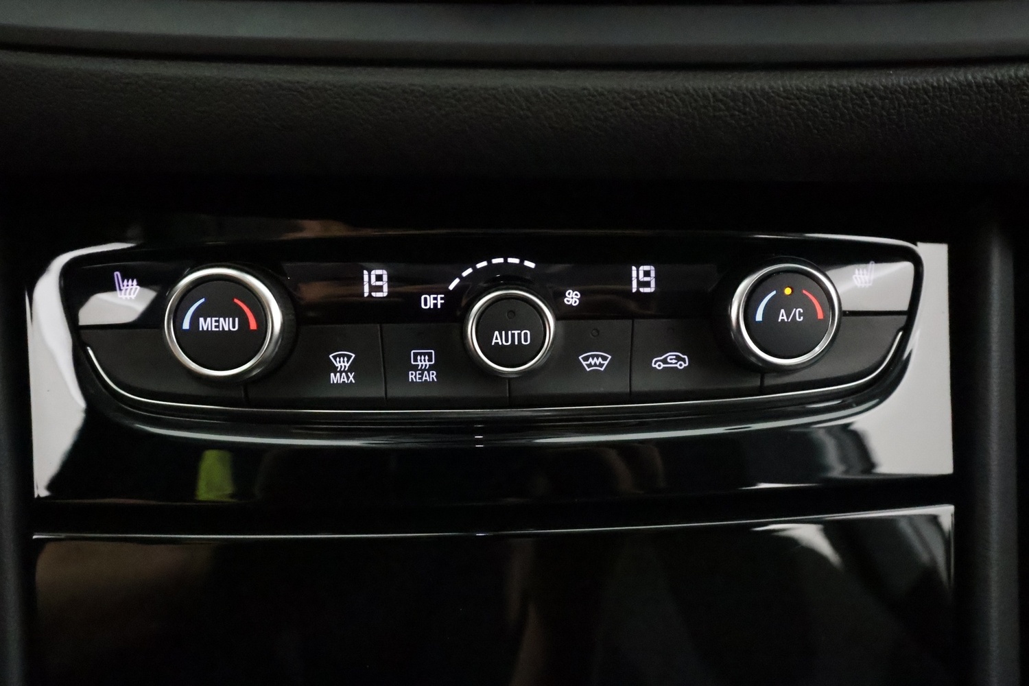 Opel Grandland vaihtoauto