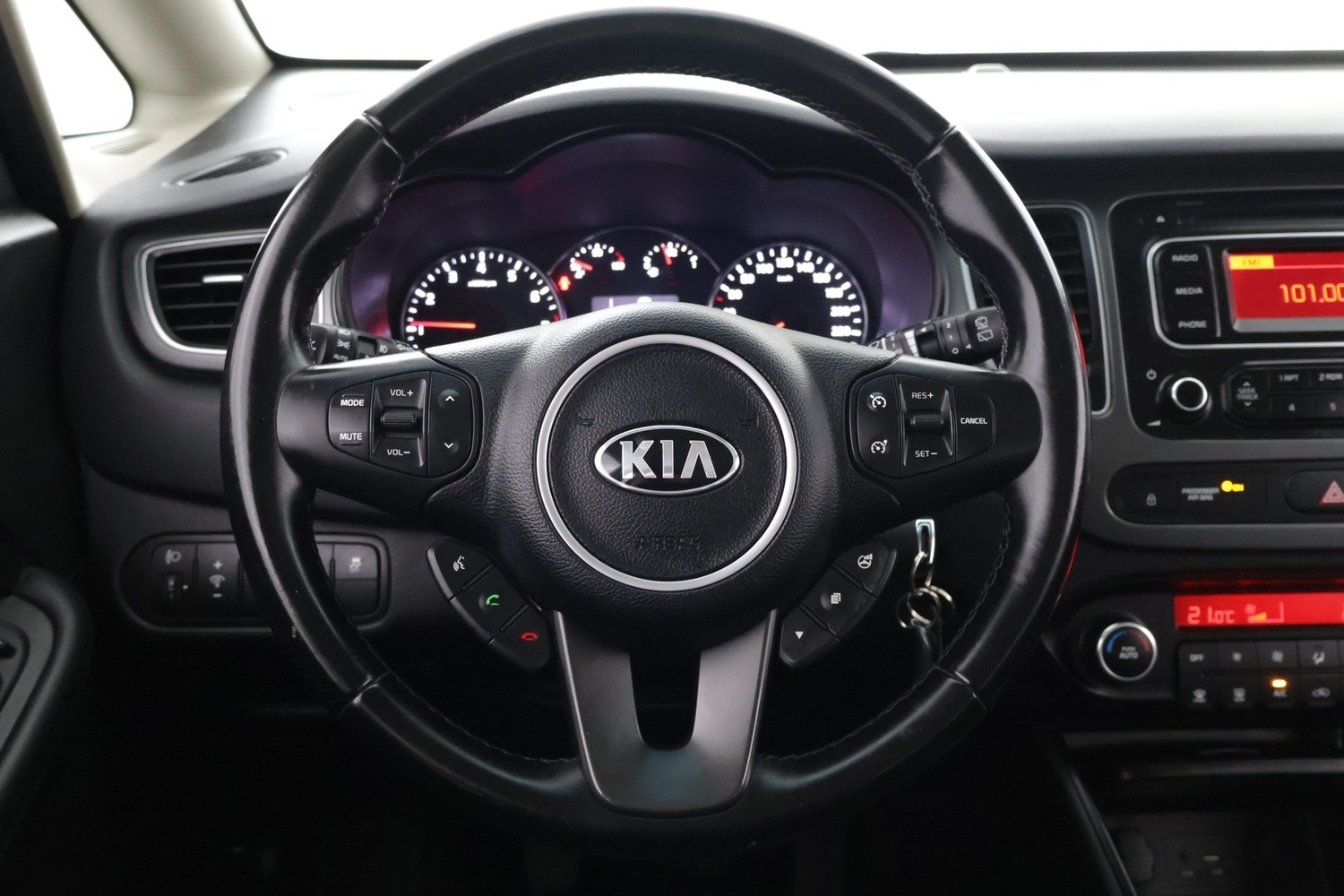 Kia Carens vaihtoauto
