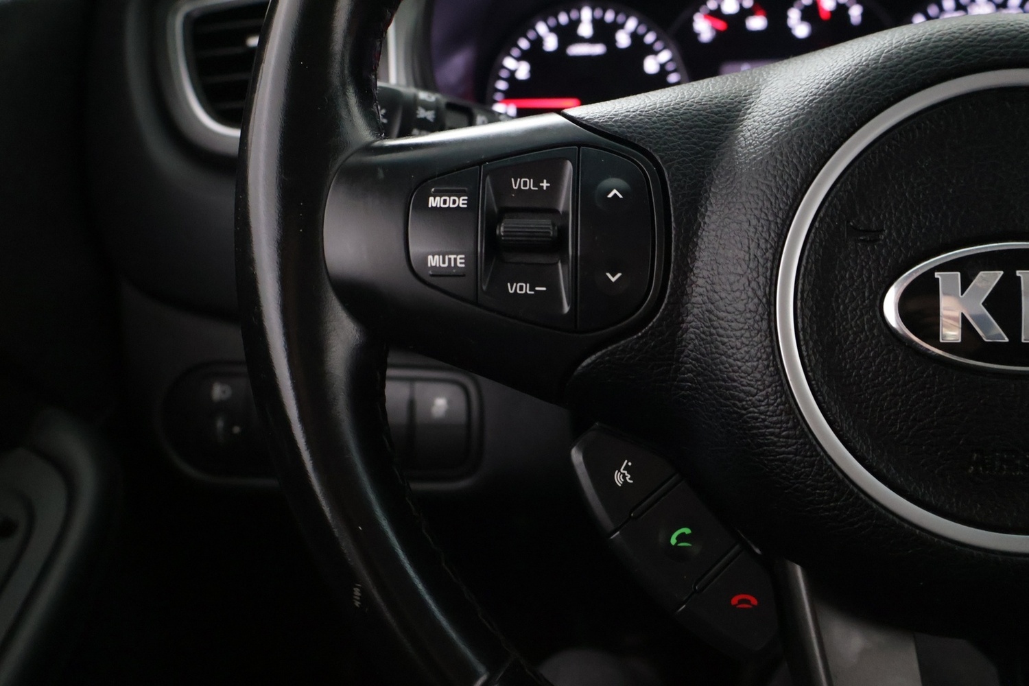 Kia Carens vaihtoauto