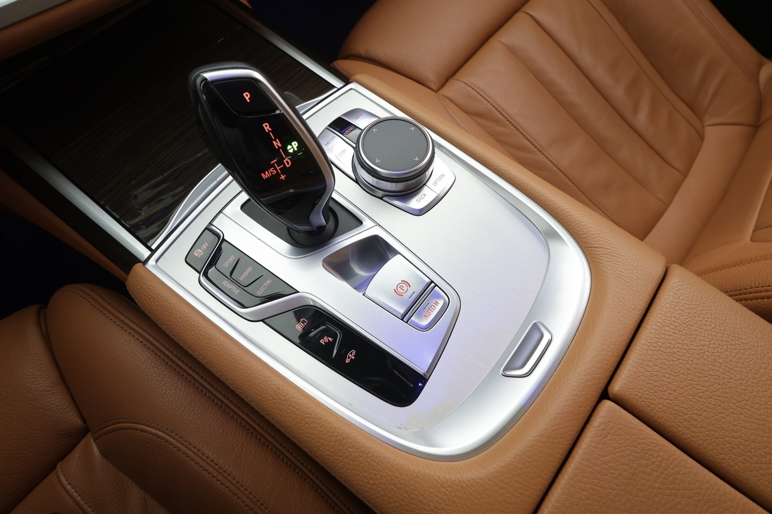 BMW 745 vaihtoauto