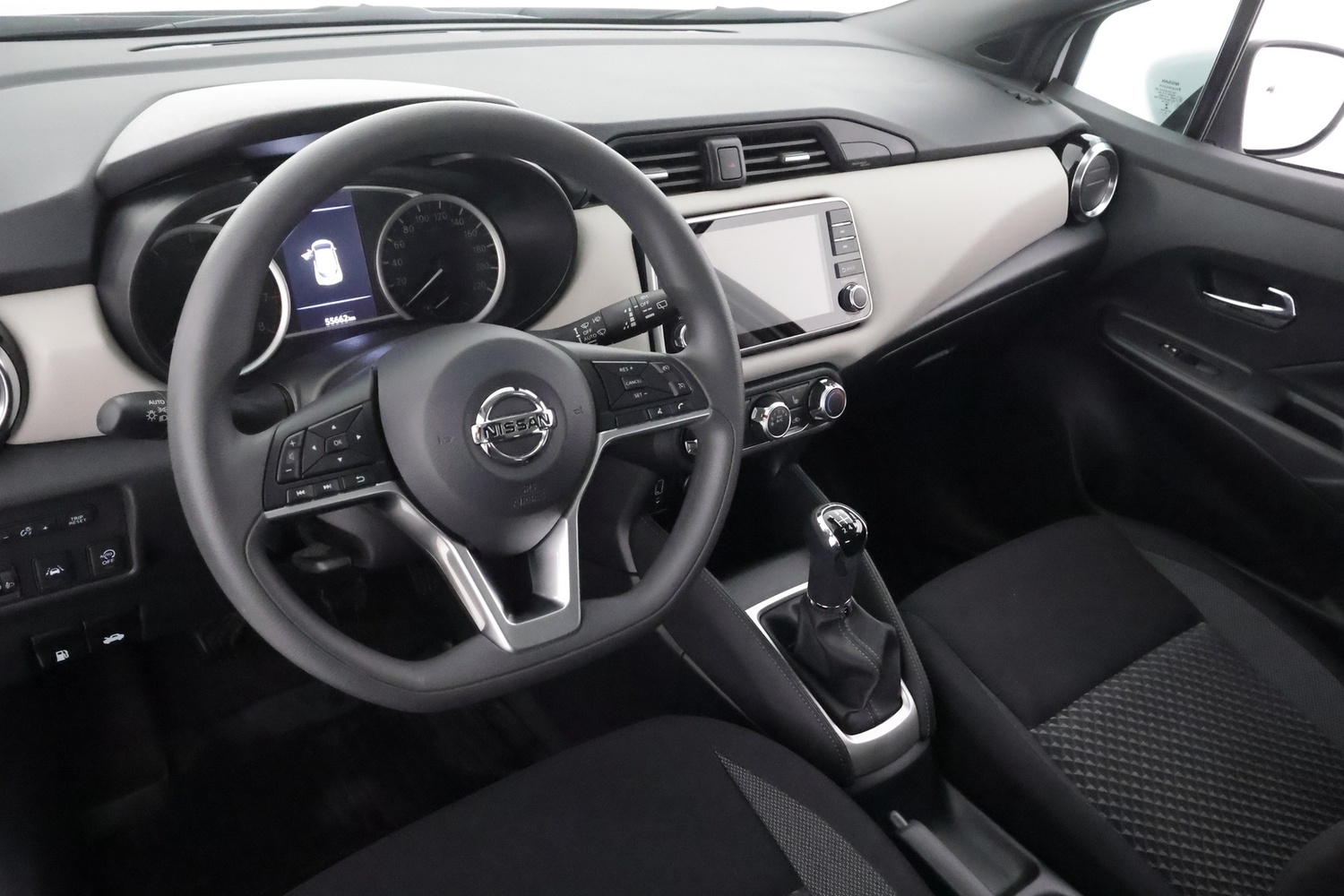 Nissan Micra vaihtoauto