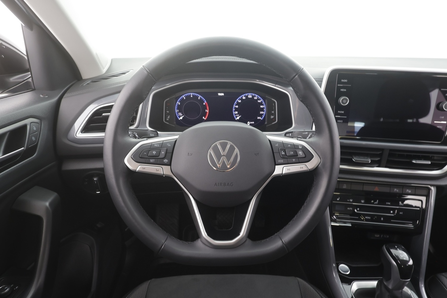 Volkswagen T-Roc vaihtoauto