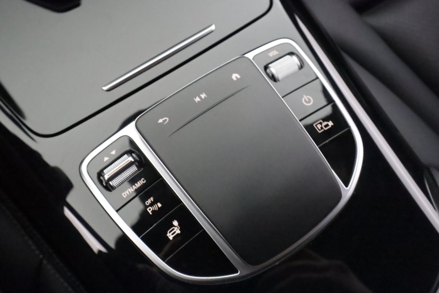 Mercedes-Benz EQC vaihtoauto