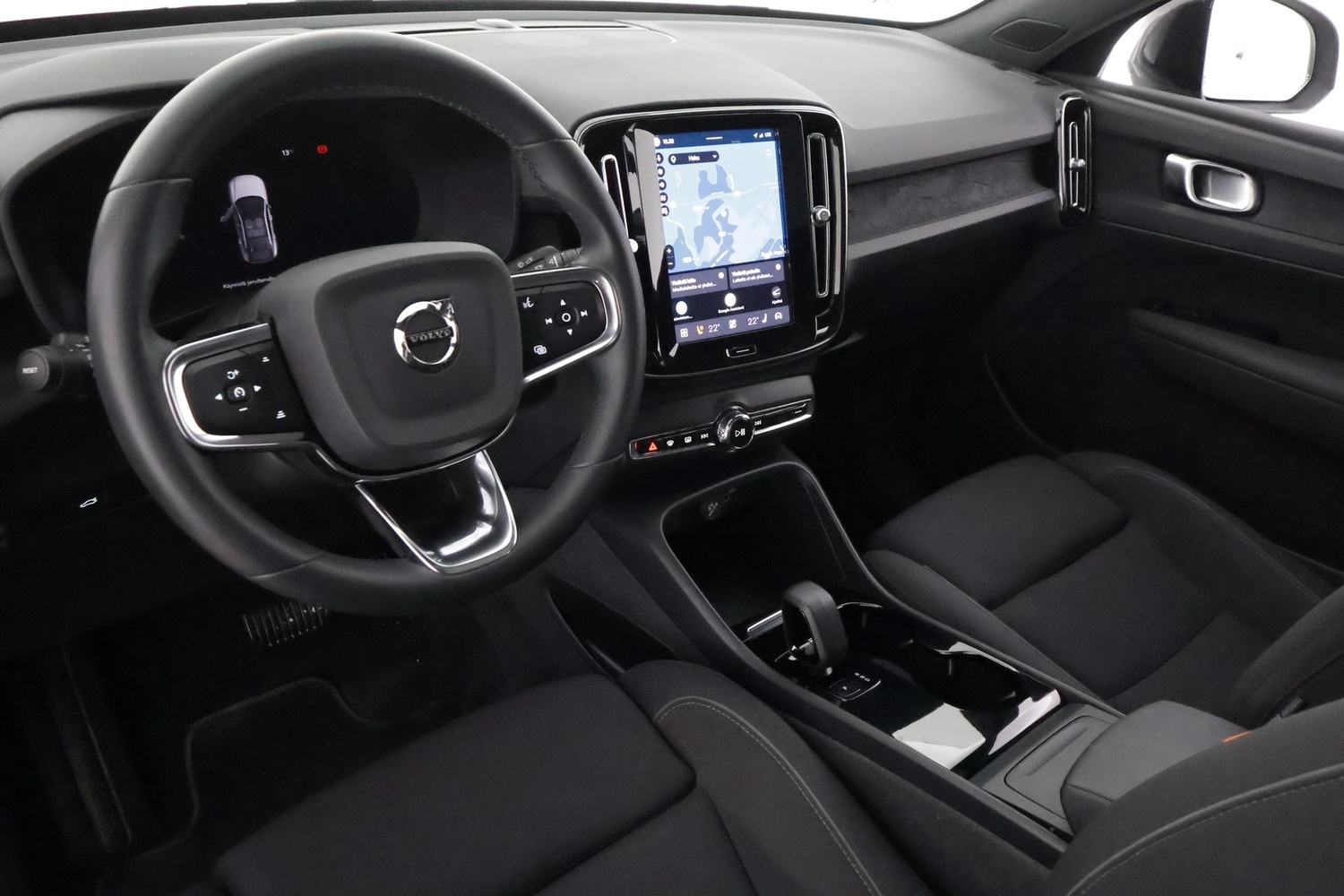 Volvo C40 vaihtoauto
