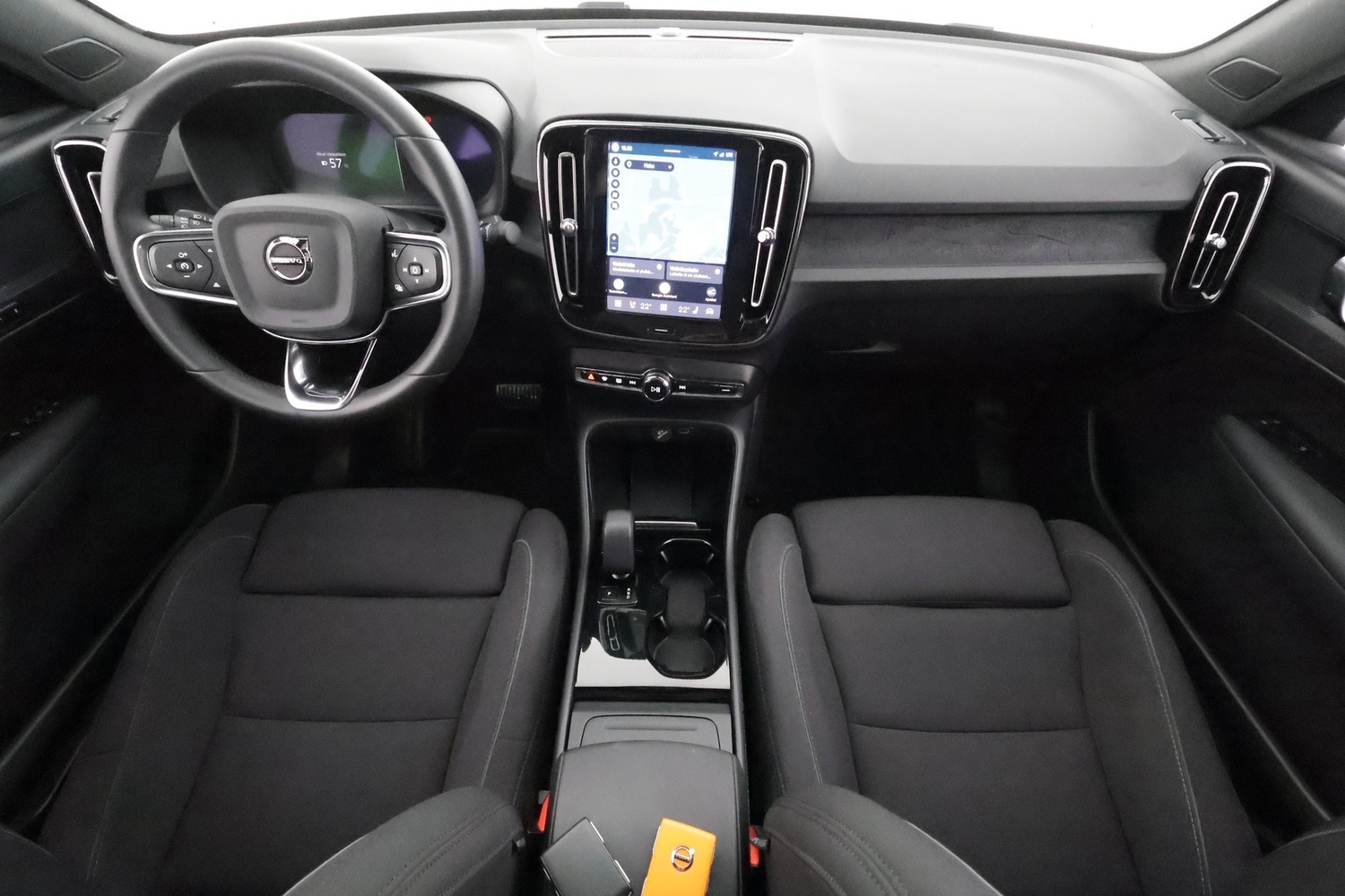 Volvo C40 vaihtoauto