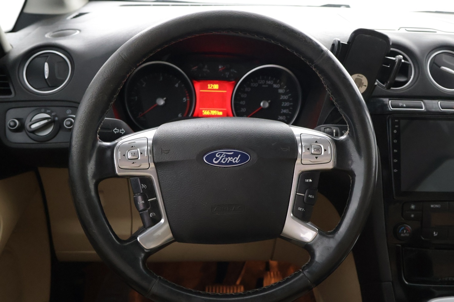 Ford Galaxy vaihtoauto