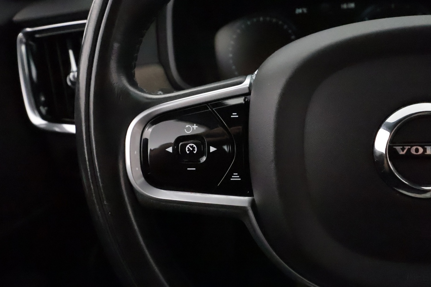 Volvo V90 Cross Country vaihtoauto