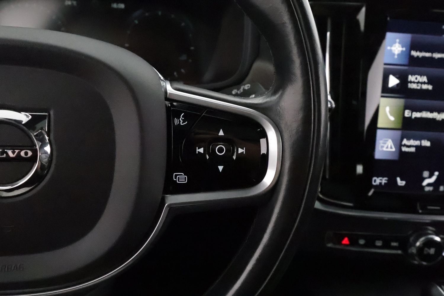Volvo V90 Cross Country vaihtoauto
