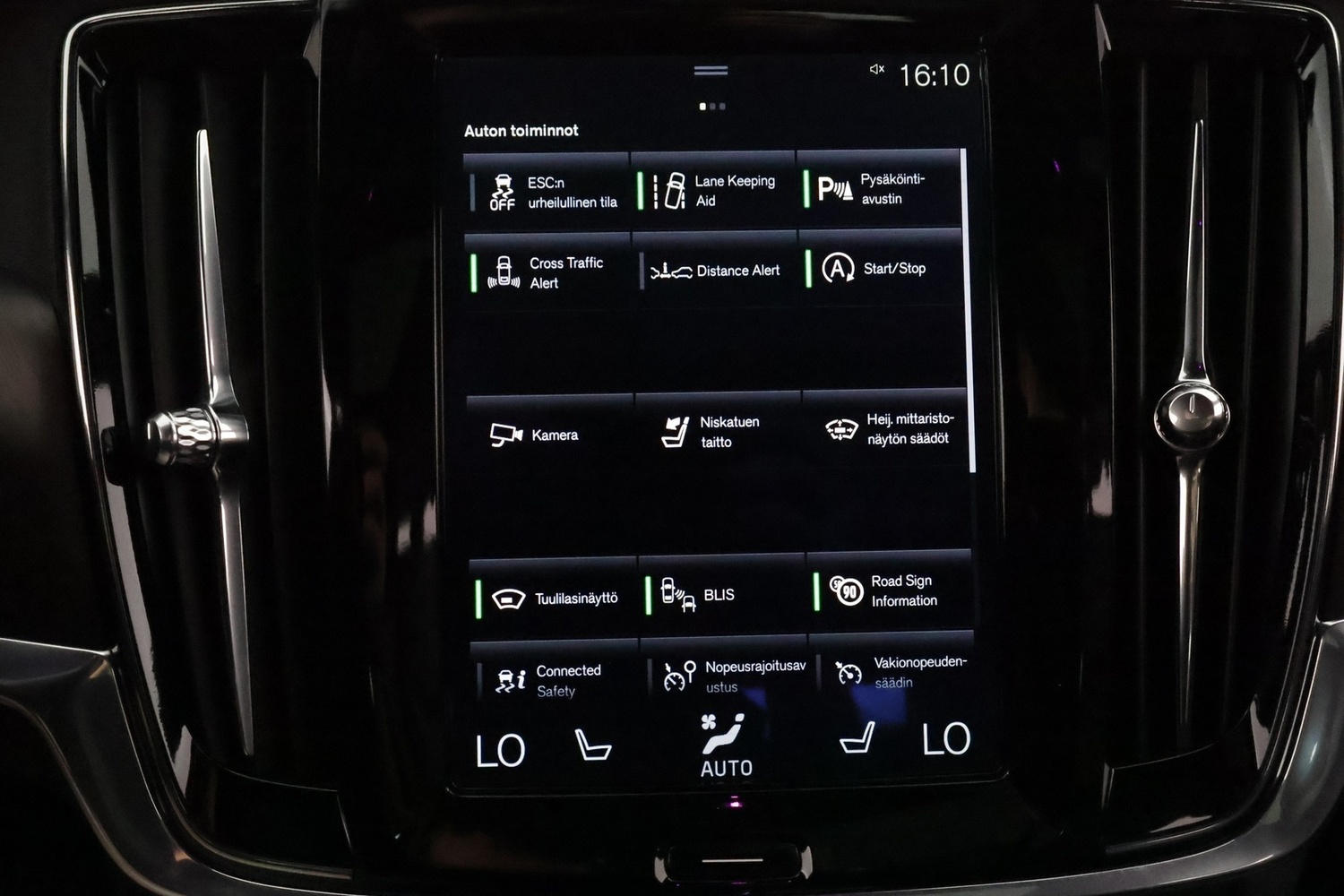 Volvo V90 Cross Country vaihtoauto