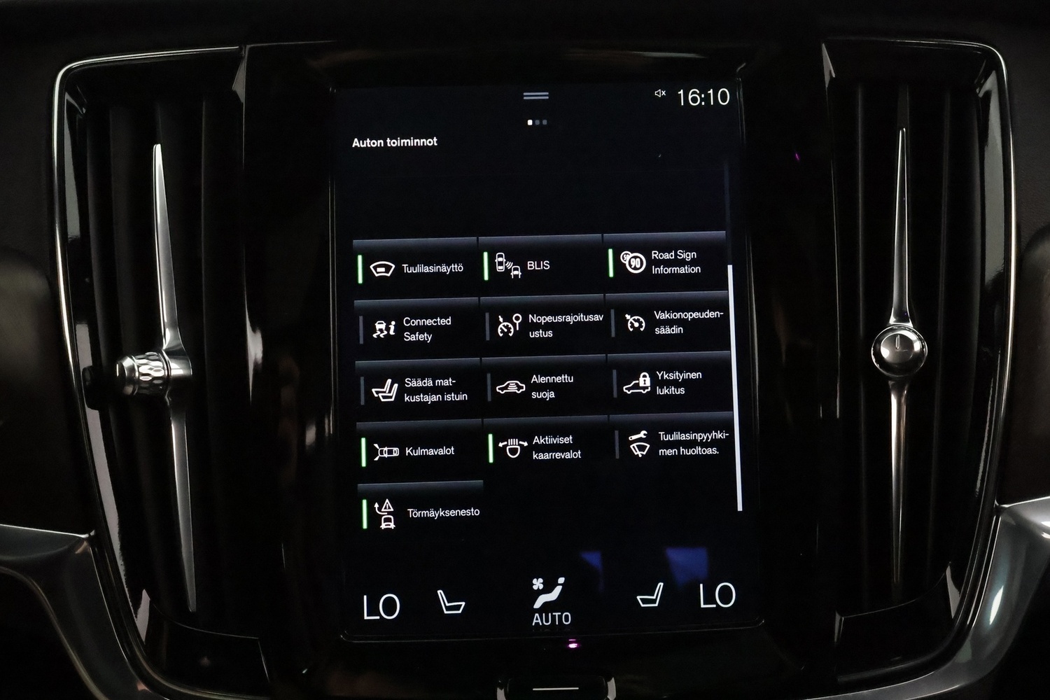 Volvo V90 Cross Country vaihtoauto