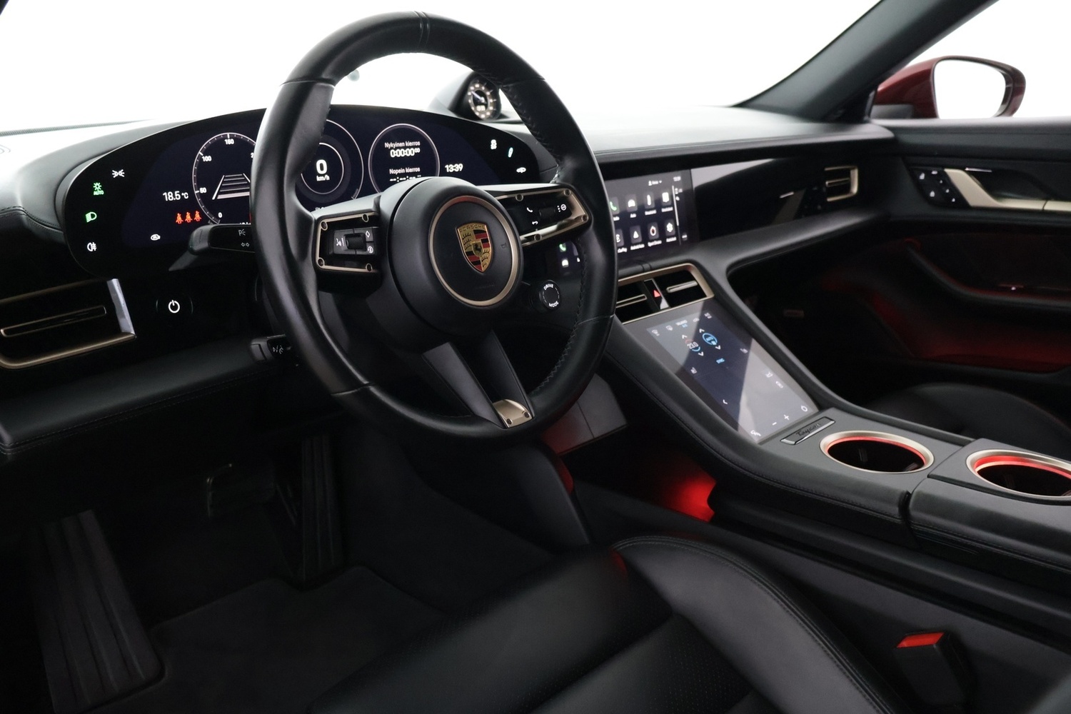 Porsche Taycan vaihtoauto