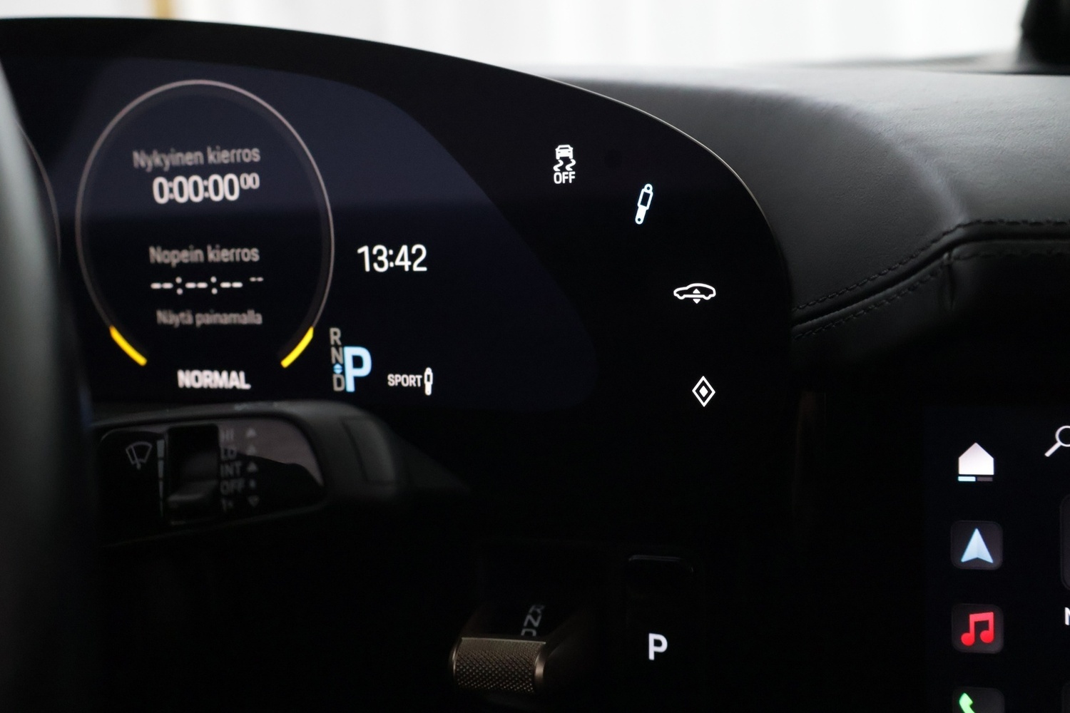 Porsche Taycan vaihtoauto