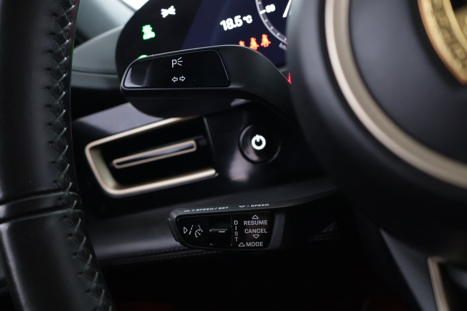 Porsche Taycan vaihtoauto