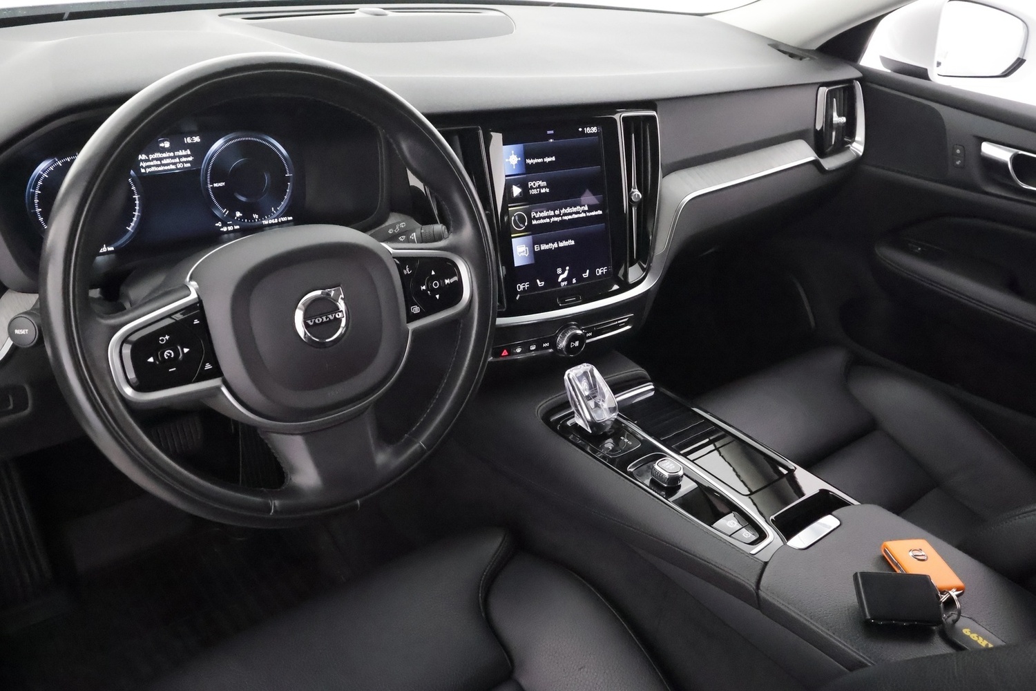 Volvo V60 vaihtoauto