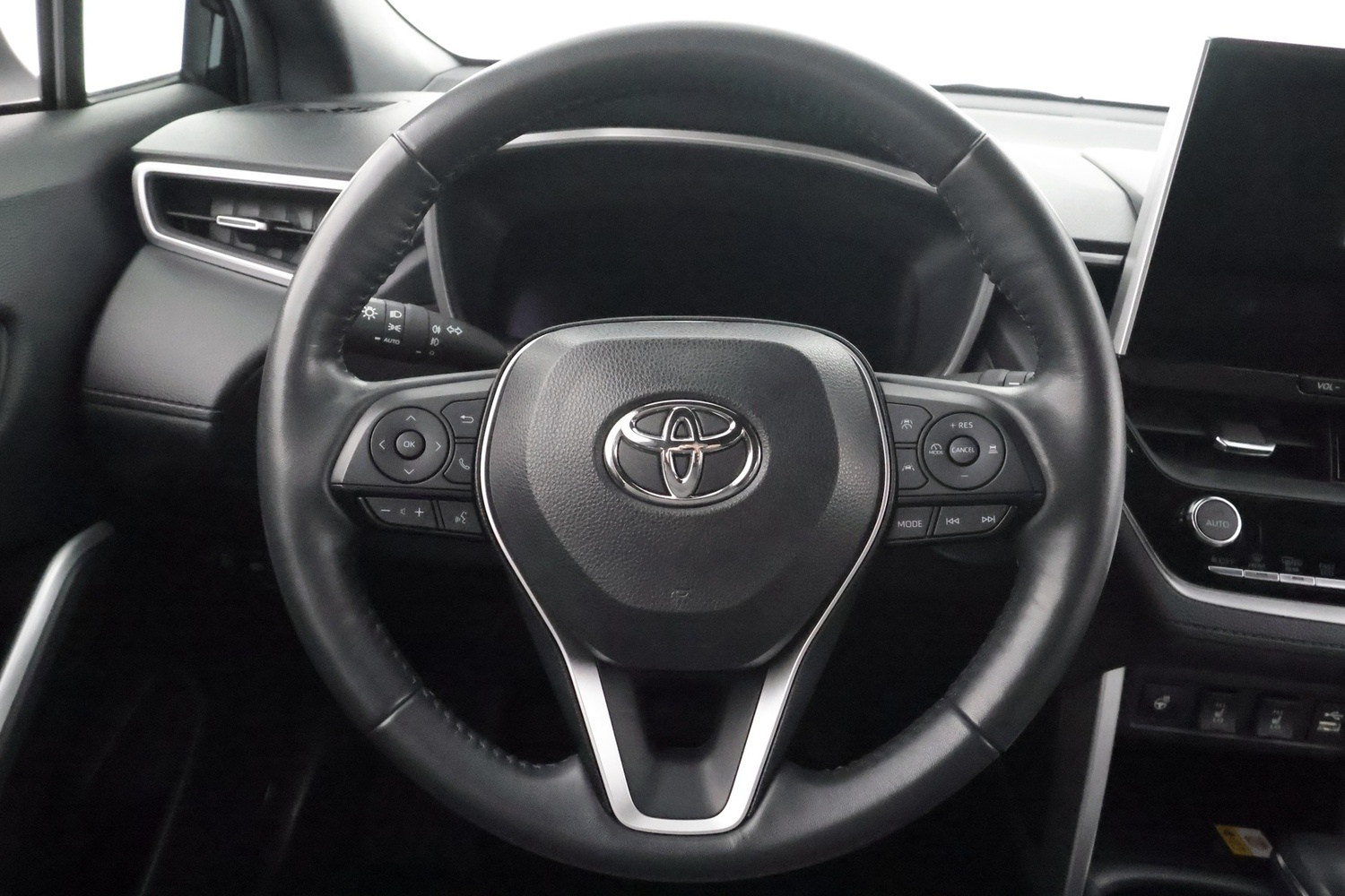Toyota Corolla Cross vaihtoauto