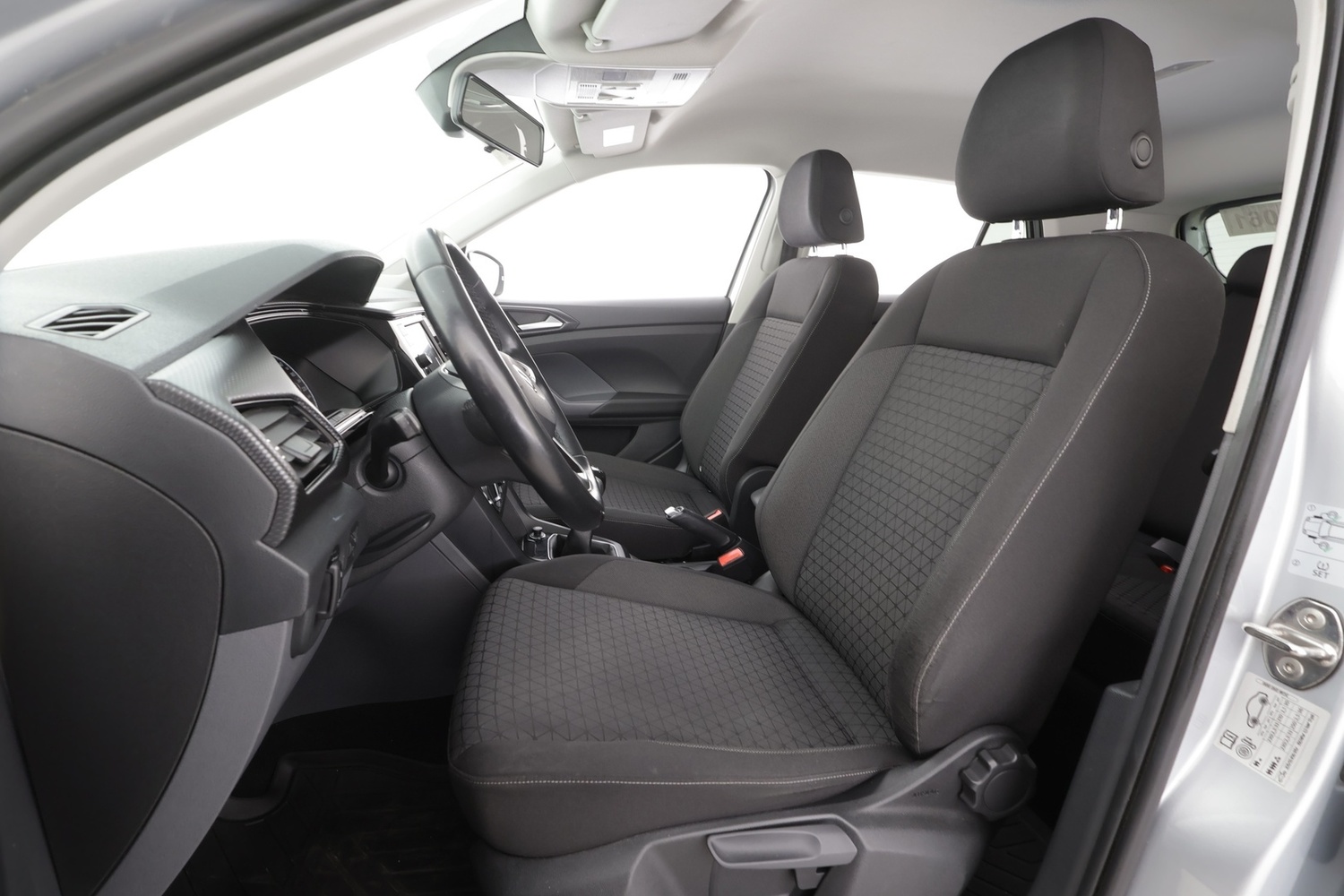 Volkswagen T-Cross vaihtoauto