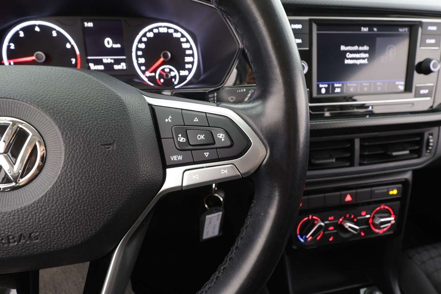 Volkswagen T-Cross vaihtoauto