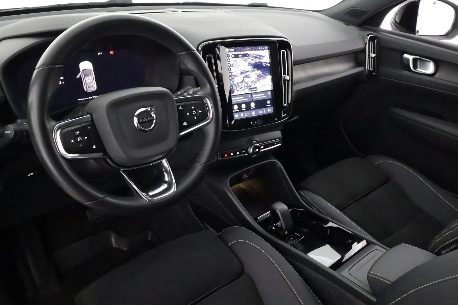 Volvo C40 vaihtoauto