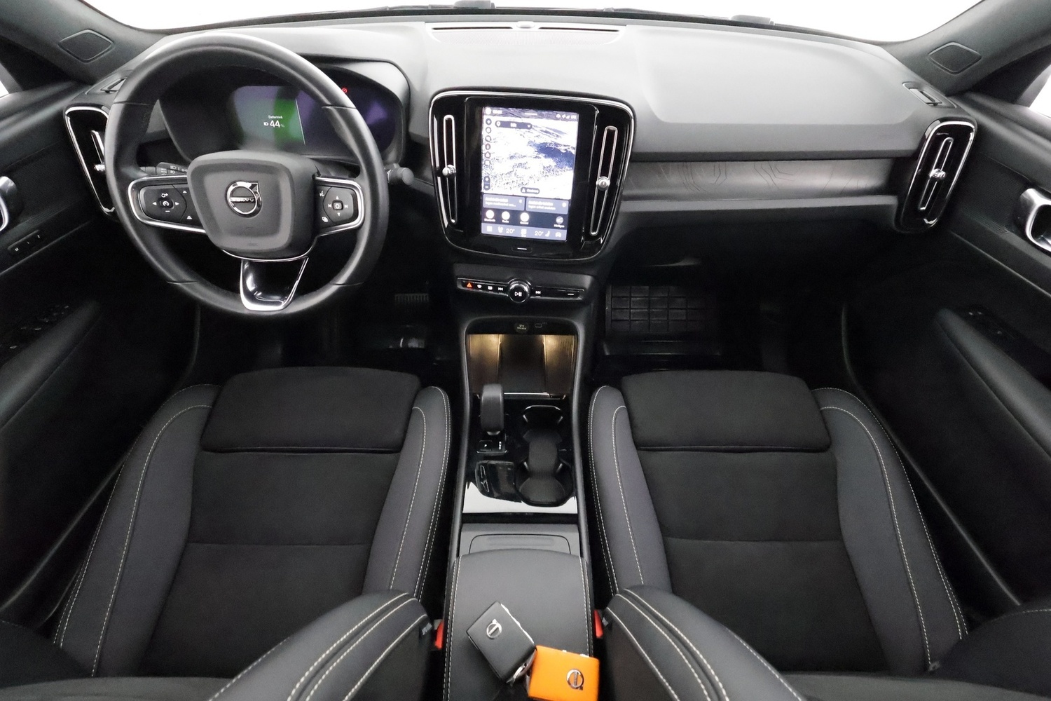 Volvo C40 vaihtoauto