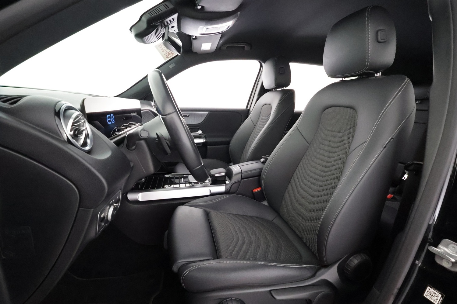 Mercedes-Benz EQB vaihtoauto