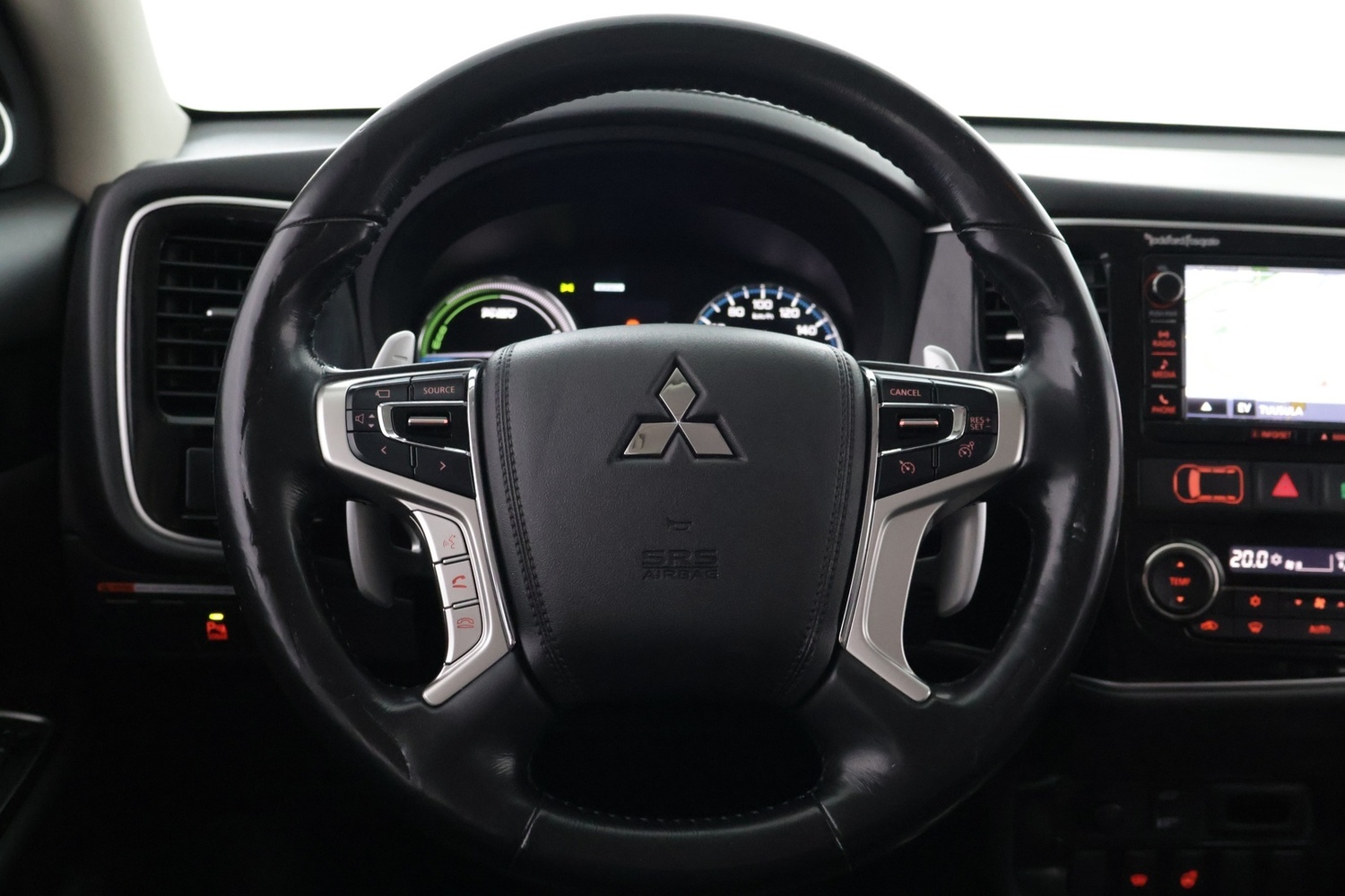 Mitsubishi Outlander PHEV vaihtoauto