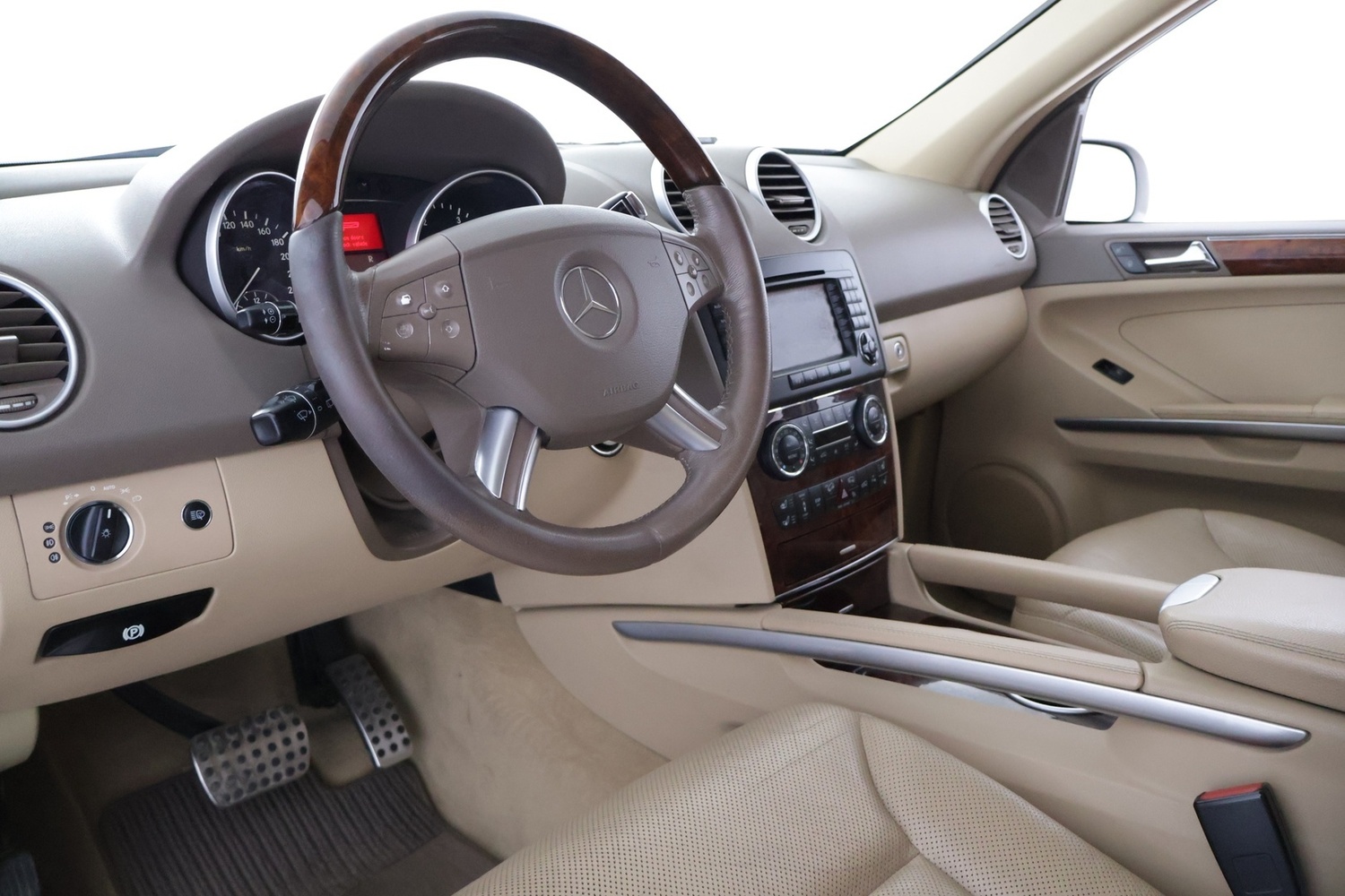 Mercedes-Benz ML vaihtoauto
