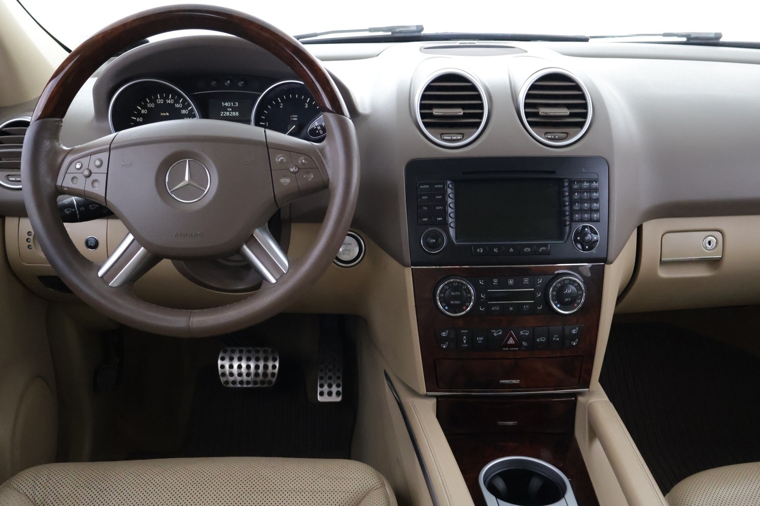 Mercedes-Benz ML vaihtoauto